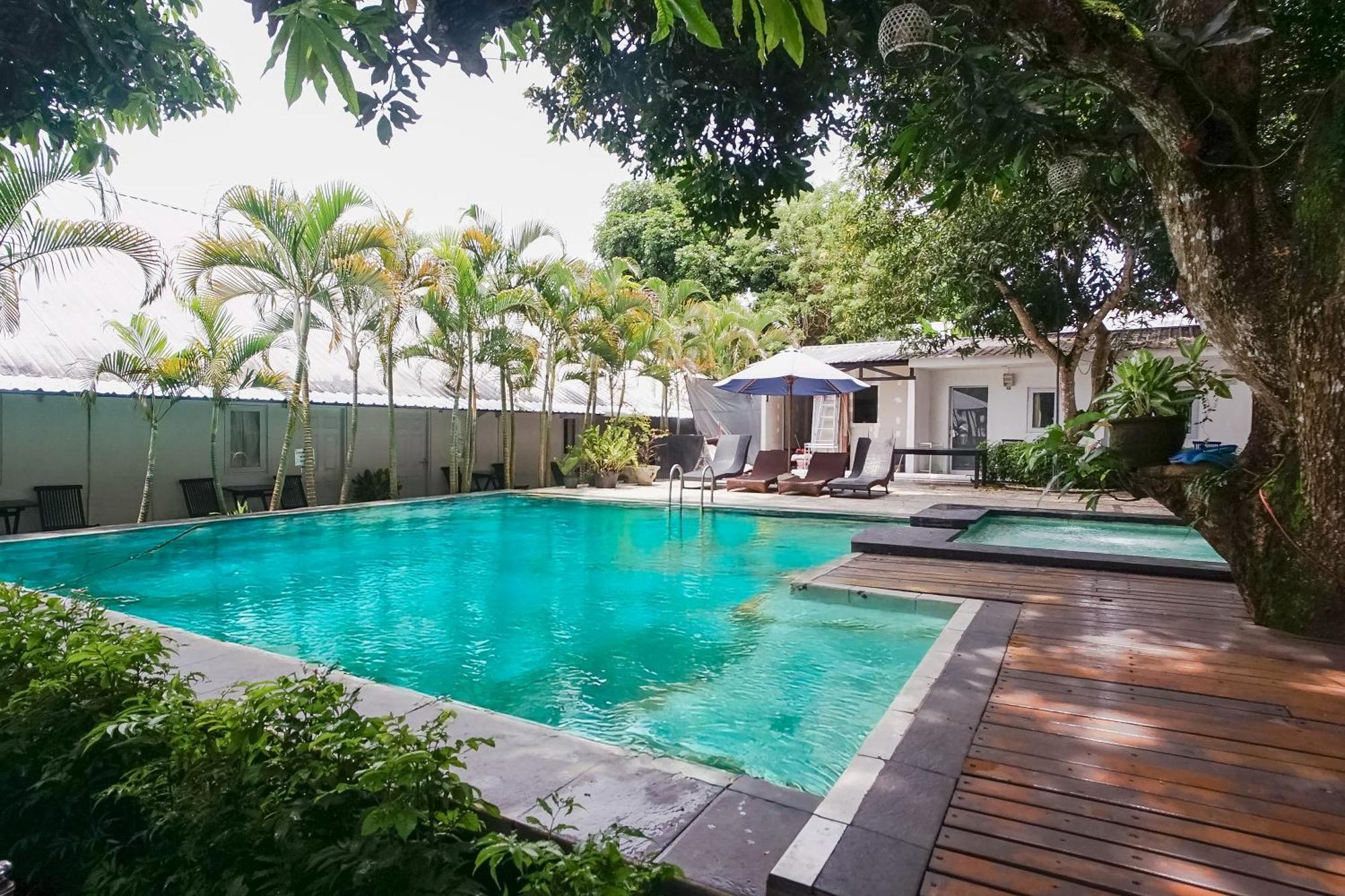 Kos 168 Jimbaran Hotel Bagian luar foto