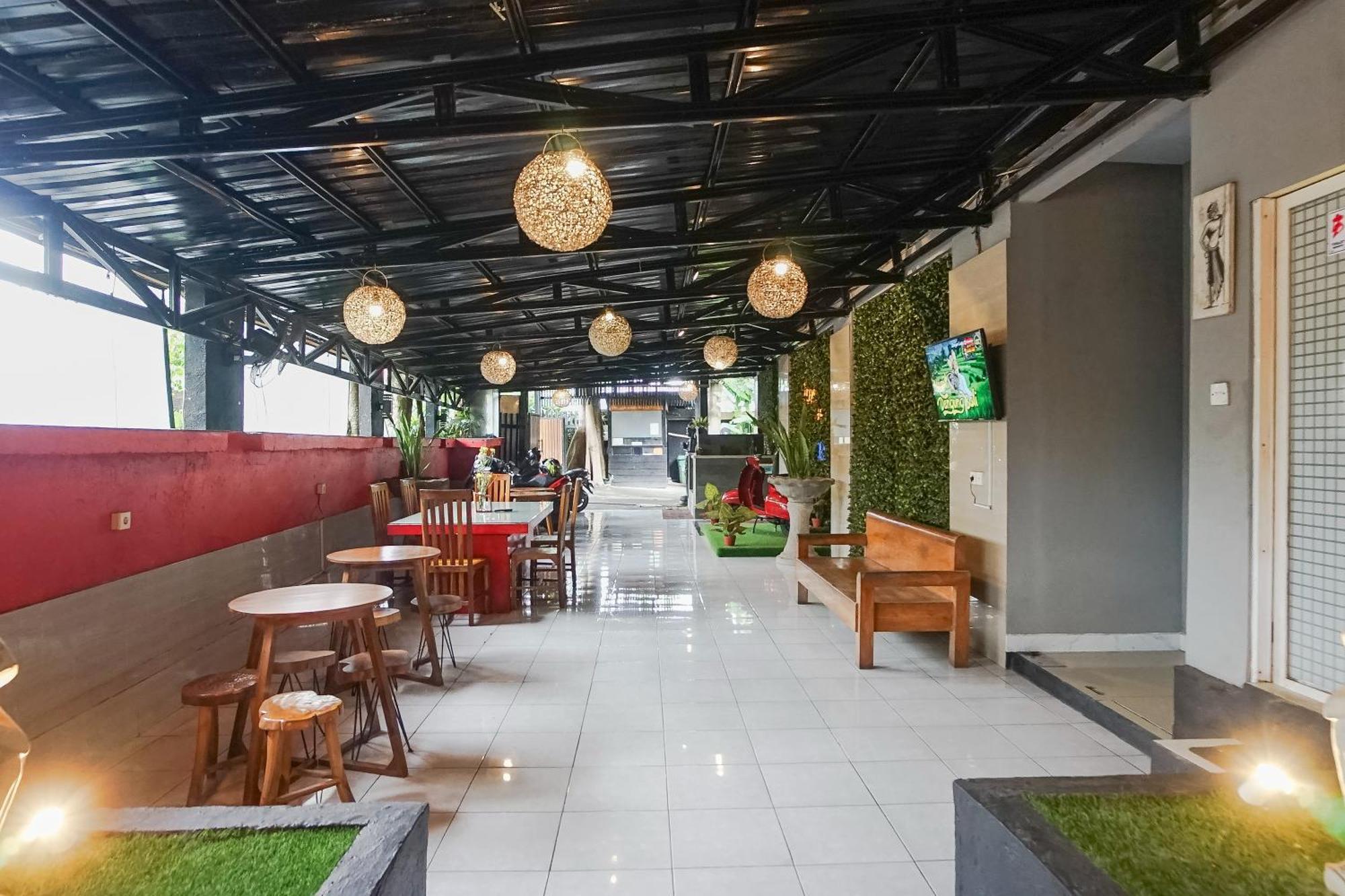 Kos 168 Jimbaran Hotel Bagian luar foto